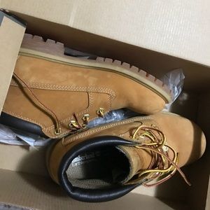 Women’s low timberlands